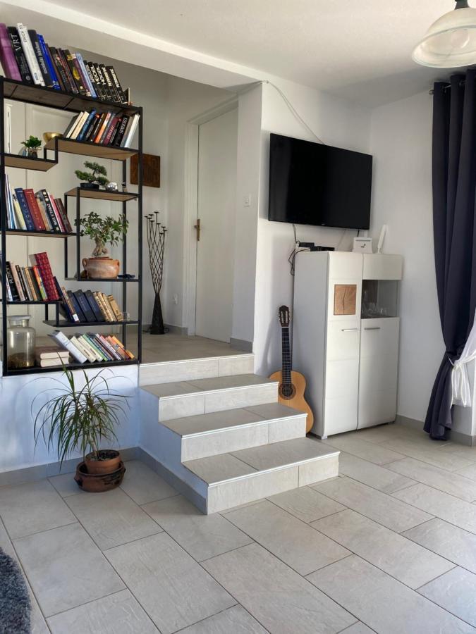 Beautiful Island House Ugljan Apartment Екстериор снимка